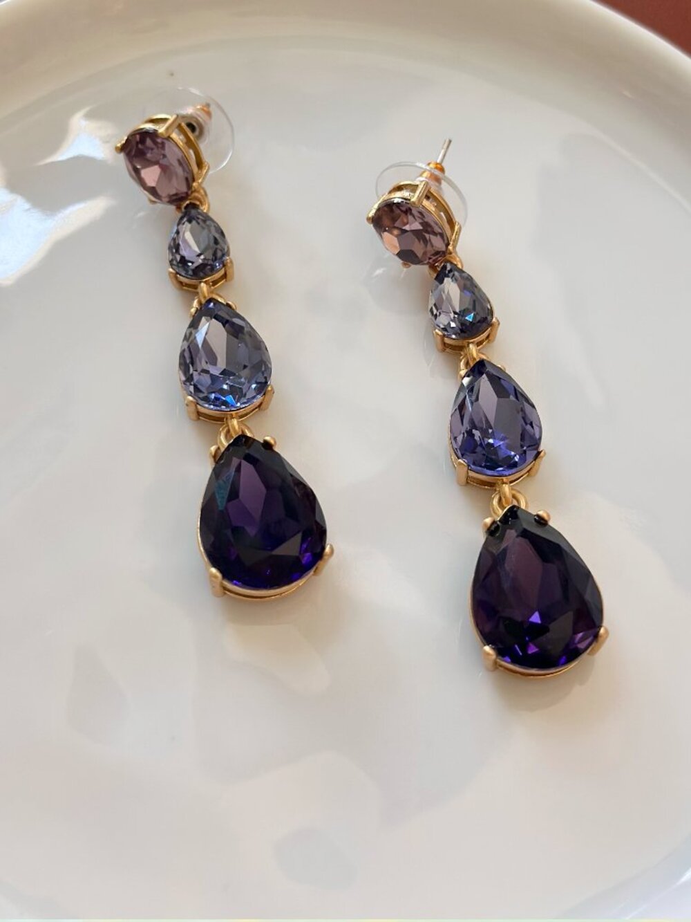 Oscar de la Renta Purple Crystal Chandelier Drop Earrings Statement Earrings - Picture 2 of 3